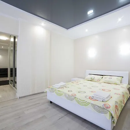 Vip Stryiska King Cross Apartment Lviv Exterior photo