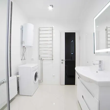 Vip Stryiska King Cross Apartment Lviv Exterior photo