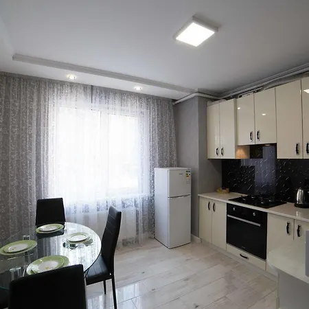 Vip Stryiska King Cross Apartment Lviv Exterior photo