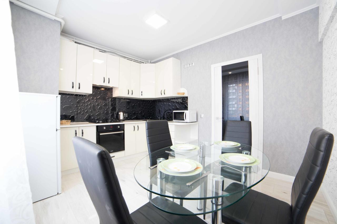 Apartment Vip Stryiska King Cross *