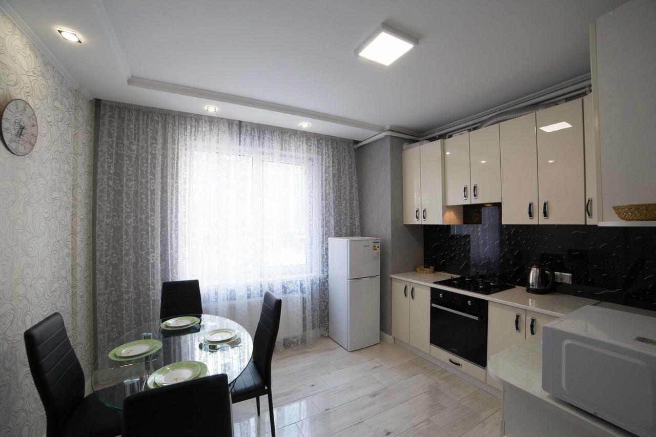 Apartment Vip Stryiska King Cross *
